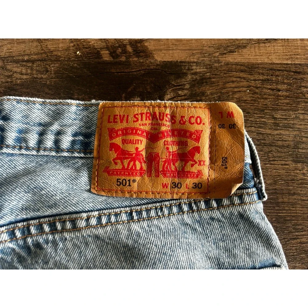Vintage 1990s Levi's 501 Distressed Light Wash Jeans USA 30x29